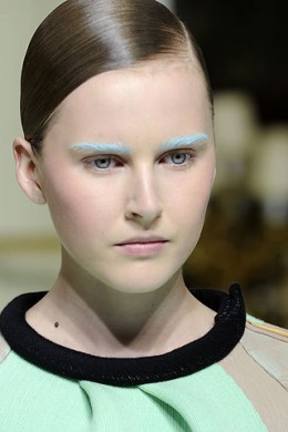 balenciaga brows