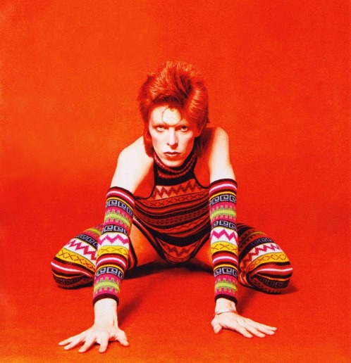 Bowie as Ziggy Stardust. Click for photo source.